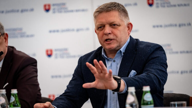robert-fico-se-opune-suspendarii-spaniei-din-schengen-si-ofera-ajutor-pentru-controalele-la-frontiera