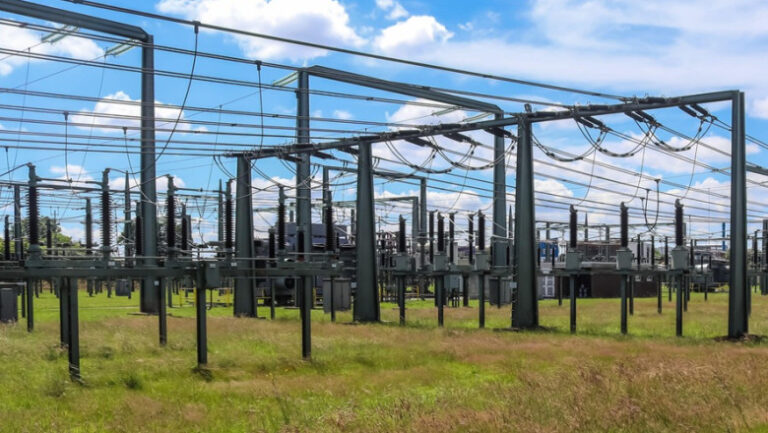 electrica-se-ofera-sa-furnizeze-energie-gratis-companiilor-din-industrie.-conditia-pe-care-trebuie-sa-o-indeplineasca