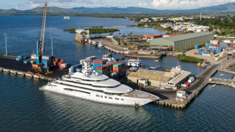 iahtul-amadea:-confiscat-de-la-un-oligarh-rus,-cumparat-de-un-miliardar-din-dubai.-cat-a-platit-si-ce-va-face-cu-el-noul-proprietar