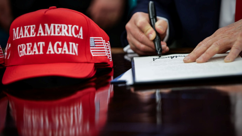 trump-incearca-din-nou-sa-limiteze-cetatenia-prin-nastere-in-sua,-dupa-ce-curtea-suprema-i-a-blocat-prima-tentativa