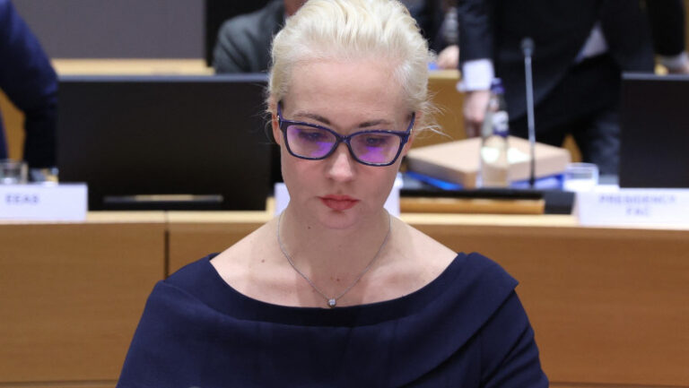 reactia-neasteptata-a-singurului-partidul-de-opozitie-din-rusia-dupa-ce-vaduva-lui-navalnii-i-a-indemnat-pe-rusi-sa-l-voteze