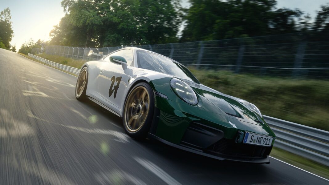 omagiu-pentru-„iadul-verde”:-porsche-lanseaza-editia-speciala-911-gt3-„100-jahre-nurburgring”-limitata-la-doar-100-de-exemplare omagiu-pentru-„iadul-verde”:-porsche-lanseaza-editia-speciala-911-gt3-„100-jahre-nurburgring”-limitata-la-doar-100-de-exemplare