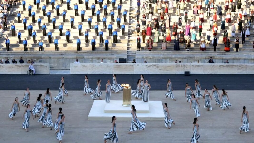 operatiune-spectaculoasa-la-atena:-stadionul-din-marmura-al-primelor-jocuri-olimpice-moderne-este-curatat-dupa-un-secol