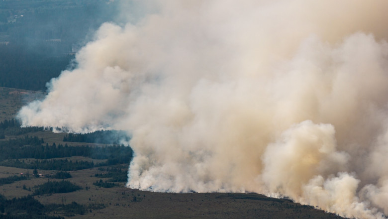 cel-mai-mare-incendiu-din-istoria-belgiei-se-indreapta-acum-spre-germania-dupa-ce-a-devastat-3.000-de-hectare cel-mai-mare-incendiu-din-istoria-belgiei-se-indreapta-acum-spre-germania-dupa-ce-a-devastat-3.000-de-hectare