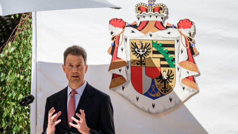 liechtenstein-schimba-regulile-de-succesiune:-o-femeie-poate-mosteni-tronul