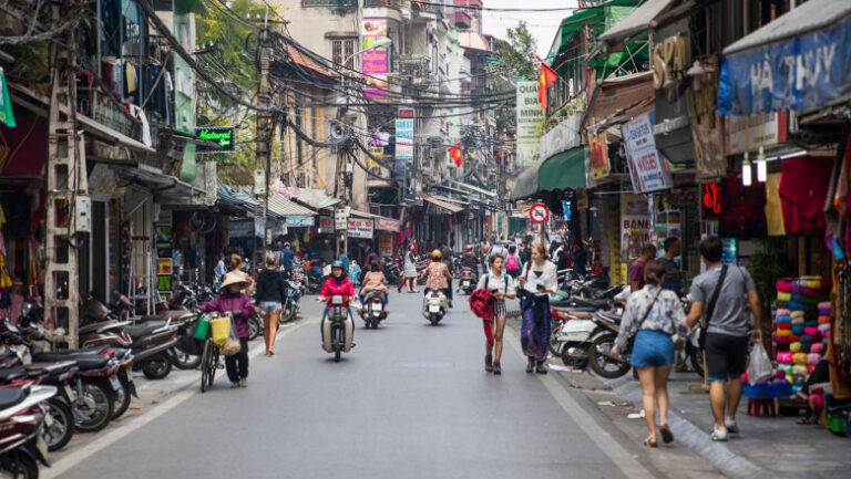 situatie-neobisnuita-in-vietnam:-guvernul-ia-masuri-drastice-pentru-a-incuraja-familiile-sa-aduca-pe-lume-fete