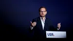 cearta-„margarina-vs.-unt”-a-creat-cozi-imense-la-merdenele-in-piata-amzei cearta-„margarina-vs.-unt”-a-creat-cozi-imense-la-merdenele-in-piata-amzei