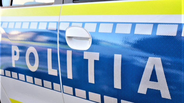 „o-situatie-extrem-de-periculoasa”:-un-barbat-a-mers-cu-tricicleta-pe-contrasens-pe-a1.-au-fost-19-apeluri-la-112-in-40-de-minute „o-situatie-extrem-de-periculoasa”:-un-barbat-a-mers-cu-tricicleta-pe-contrasens-pe-a1.-au-fost-19-apeluri-la-112-in-40-de-minute
