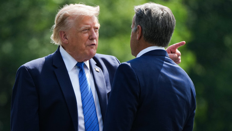 trump-l-a-trimis-personal,-in-secret,-pe-seful-cia-la-moscova,-fara-sa-i-informeze-chiar-si-pe-cei-mai-apropiati-consilieri-(wsj) trump-l-a-trimis-personal,-in-secret,-pe-seful-cia-la-moscova,-fara-sa-i-informeze-chiar-si-pe-cei-mai-apropiati-consilieri-(wsj)