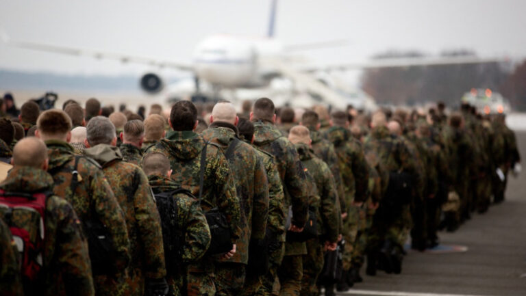 trupele-germane-se-pregatesc-pentru-un-posibil-razboi-pe-flancul-estic-al-nato.-„razboiul-nu-a-fost-niciodata-atat-de-aproape”