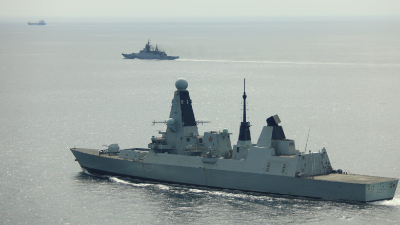 marina-regala-britanica-a-urmarit-3-zile-in-apele-teritoriale-un-distrugator-al-rusiei-care-insotea-doua-nave-cargo-supuse-sanctiunilor marina-regala-britanica-a-urmarit-3-zile-in-apele-teritoriale-un-distrugator-al-rusiei-care-insotea-doua-nave-cargo-supuse-sanctiunilor