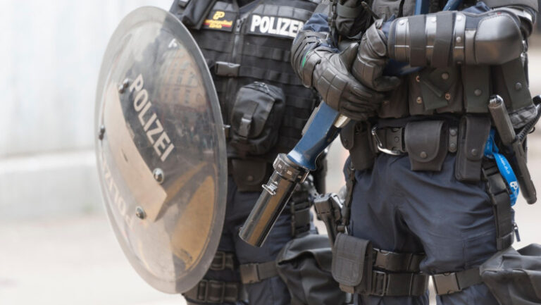 focuri-de-arma-la-o-petrecere-rave-din-elvetia.-politia-anunta-mai-multe-victime