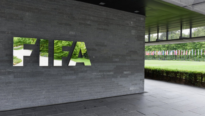 federatia-olandeza-cere-organizarea-unui-summit-privind-viitorul-fifa-la-amsterdam,-fara-infantino