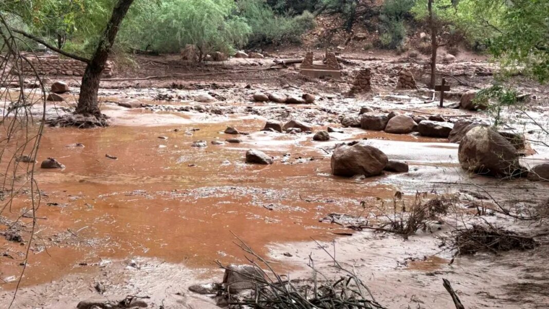 viitura-devastatoare-in-grand-canyon:-peste-60-de-oameni-evacuati-|-mai-mult-de-20-de-persoane-sunt-date-disparute viitura-devastatoare-in-grand-canyon:-peste-60-de-oameni-evacuati-|-mai-mult-de-20-de-persoane-sunt-date-disparute
