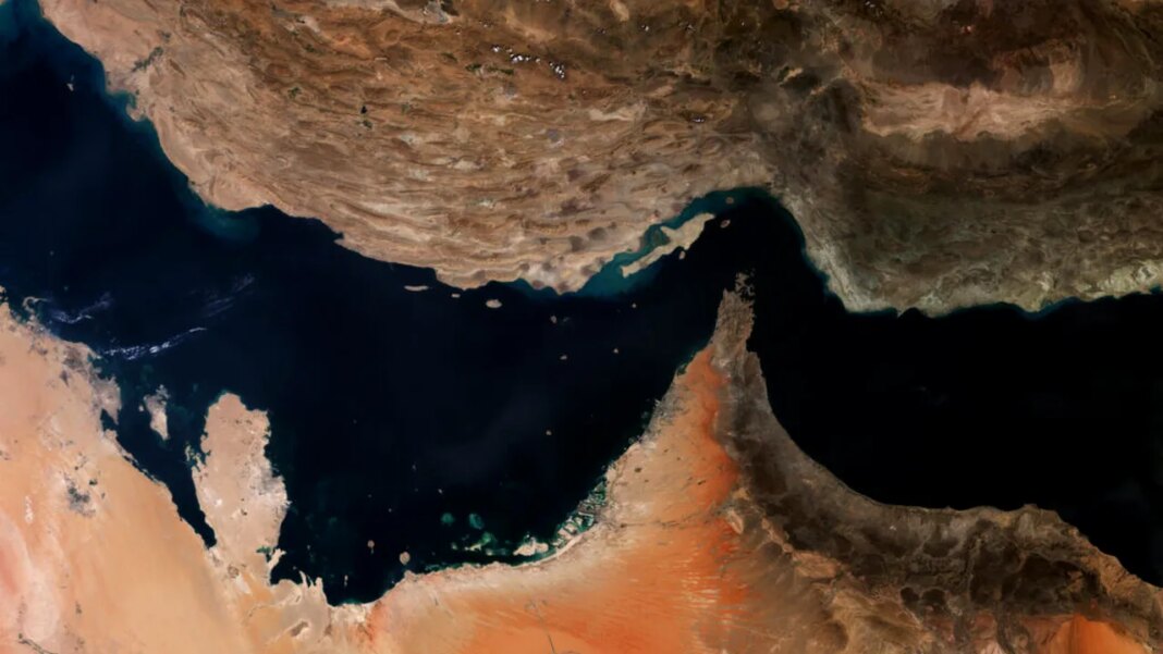 sua-lovesc-lansatoare-de-rachete-iraniene-in-stramtoarea-ormuz-|-este-prima-actiune-militara-americana-de-acest-gen-din-ultima-luna sua-lovesc-lansatoare-de-rachete-iraniene-in-stramtoarea-ormuz-|-este-prima-actiune-militara-americana-de-acest-gen-din-ultima-luna