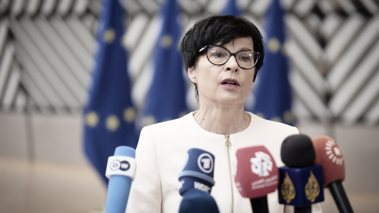 funeralii-nationale-pentru-ratko-mladic:-avertisment-dur-de-la-bruxelles-privind-valorile-ue-si-aderarea-serbiei-la-blocul-comunitar funeralii-nationale-pentru-ratko-mladic:-avertisment-dur-de-la-bruxelles-privind-valorile-ue-si-aderarea-serbiei-la-blocul-comunitar