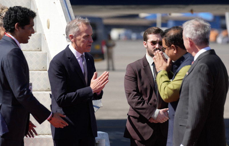 PM Mark Carney and Wife Arrives In Mumbai - India