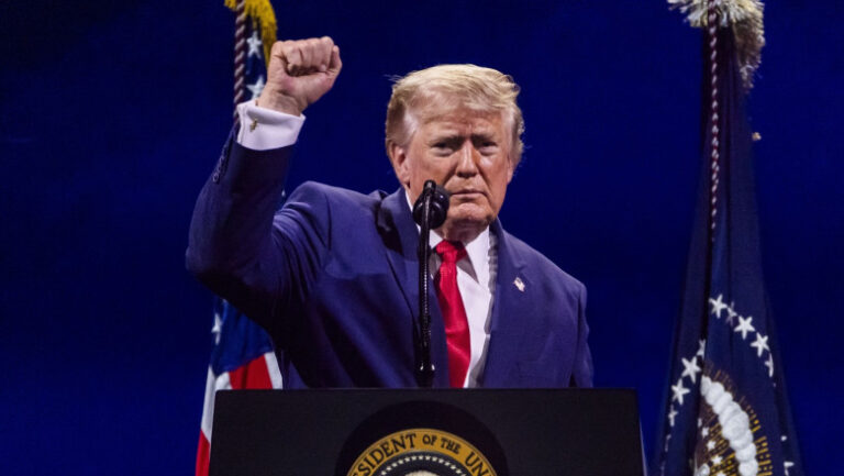 „lacul-americii”-vs-lacul-ontario:-cine-are-dreptul-sa-schimbe-numele-unui-loc-geografic.-cum-functioneaza-decretul-lui-trump