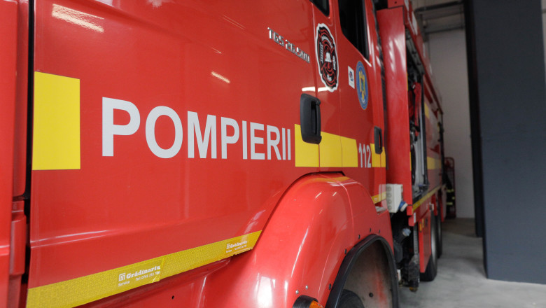 incendiu-puternic-intr-o-hala-de-reciclare-a-deseurilor-plastice-in-mures.-a-fost-emis-mesaj-ro-alert incendiu-puternic-intr-o-hala-de-reciclare-a-deseurilor-plastice-in-mures.-a-fost-emis-mesaj-ro-alert