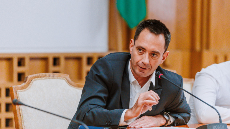 botond-csoma:-udmr-nu-exclude-sa-l-sustina-pe-grindeanu-la-formarea-unui-nou-guvern.-ce-spune-despre-siegfried-muresan botond-csoma:-udmr-nu-exclude-sa-l-sustina-pe-grindeanu-la-formarea-unui-nou-guvern.-ce-spune-despre-siegfried-muresan