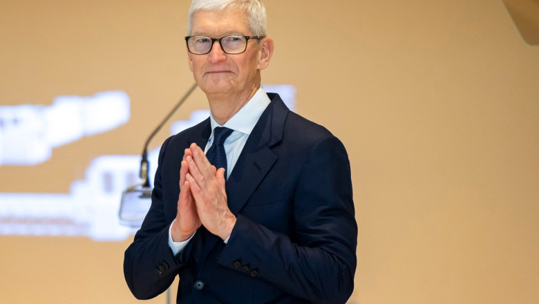 tim-cook-a-parasit-functia-de-director-general-al-apple-dupa-15-ani tim-cook-a-parasit-functia-de-director-general-al-apple-dupa-15-ani