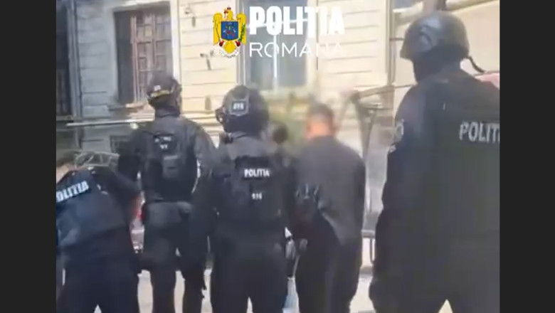 metoda-„falsul-accident”,-folosita-pentru-a-obtine-mii-de-lei-de-la-soferi,-in-bucuresti.-perchezitii-si-trei-persoane-retinute