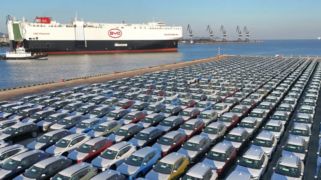 armada-navala-byd-devine-de-neoprit:-gigantul-chinez-comanda-inca-10-nave-gigant-pentru-a-exporta-2,5-milioane-de-masini-pe-an