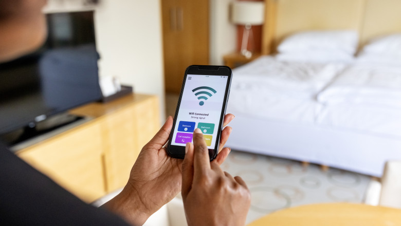 capcana-retelelor-wi-fi-gratuite:-cum-iti-pot-fi-furate-parolele-si-banii-cand-te-conectezi-la-internet-in-aeroport,-hotel-sau-cafenele capcana-retelelor-wi-fi-gratuite:-cum-iti-pot-fi-furate-parolele-si-banii-cand-te-conectezi-la-internet-in-aeroport,-hotel-sau-cafenele